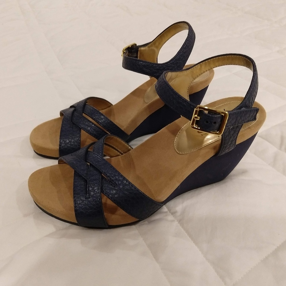 Chaps Navy Wedge Sandals 6.5  NWT